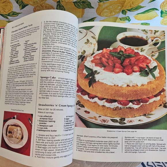 Family circle Encyclopedia of Cooking 1990 - Picture 3 of 4